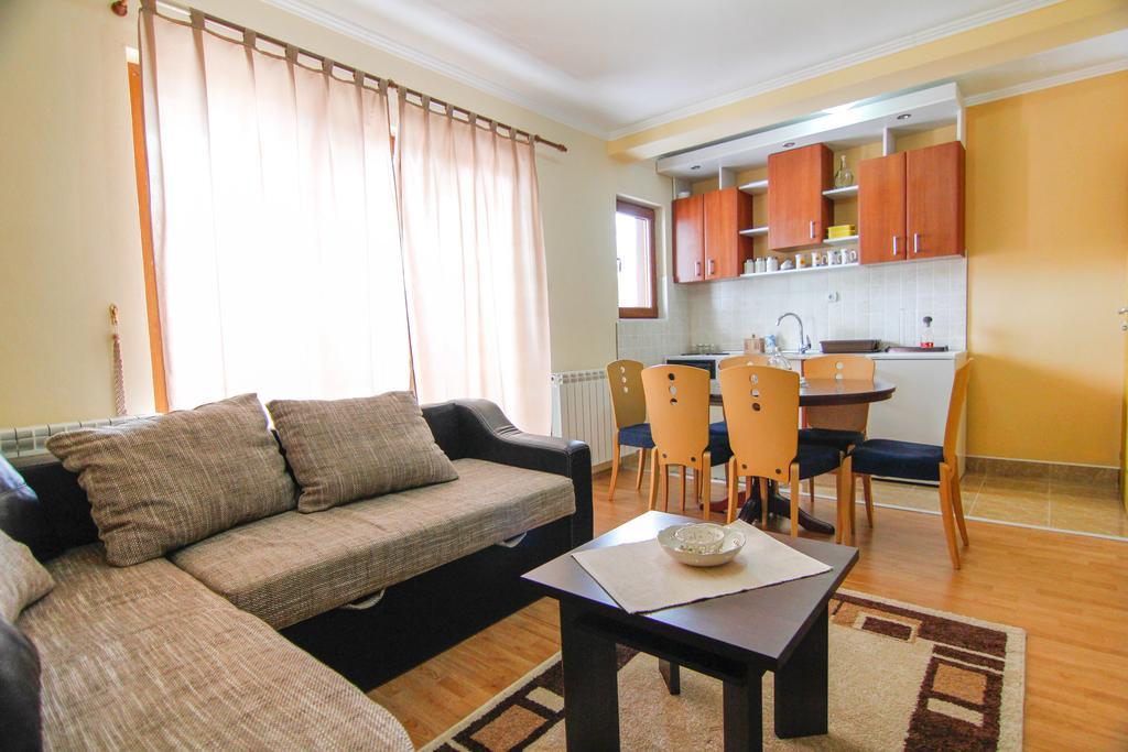 Apartments Andric Калюд'єрске Баре Екстер'єр фото